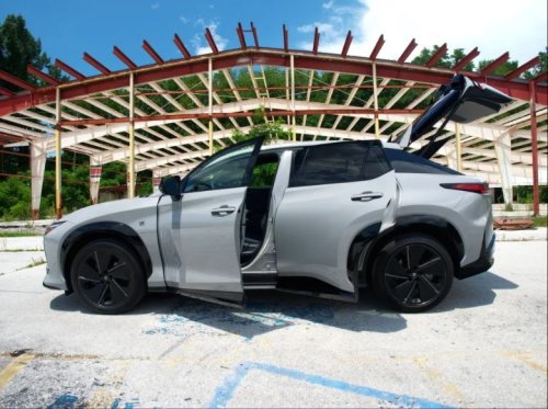 The 2026 Lexus RZ Costs Too Much To Ignore Its Biggest Flaw