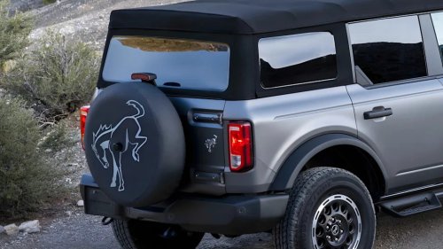 Ford’s Clever New Patent Reimagines One of Jeep’s Most Convenient Summer Features