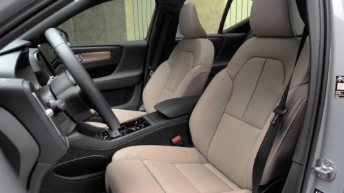 The Big 2028 Volvo XC40 Refresh Looks Great, But The Major Change Is Inside