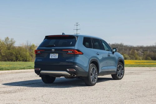 View Photos of the 2026 Toyota Grand Highlander Platinum Hybrid Max
