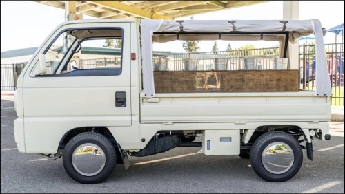 This No-Reserve 1988 Honda Acty 4WD Moonlights as a Traveling Flower Truck