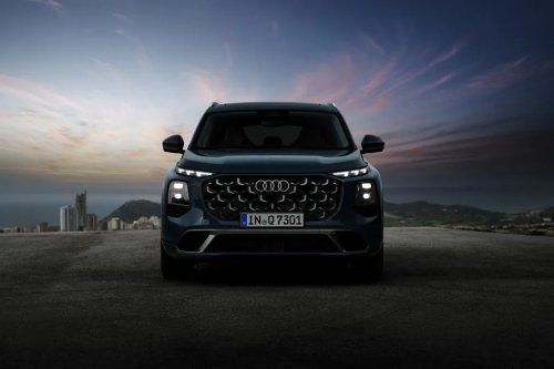 See Exterior Pics of the 2027 Audi Q7