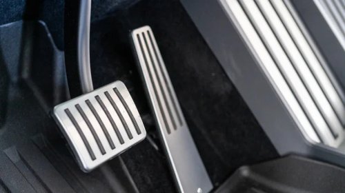 Why Do Some People Get Carsick In Teslas (And Even EVs In General)?