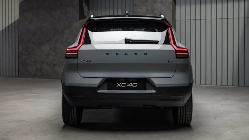 Volvo, Volvo XC40, Volvo Once Planned To Go EV-Only By 2030 — Now It's Refreshing The ICE XC40 Instead