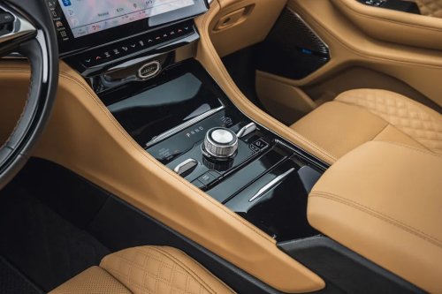 View Interior Photos of the 2026 Jeep Grand Cherokee Summit