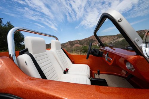 We’re the First to Drive the New Meyers Manx 2.0, an Electric Buggy with Gloriously Vintage Vibes
