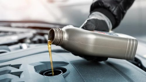 Can You Use Synthetic Motor Oil In A Classic Car? (And Should You?)