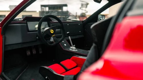 Ferrari, Ferrari Testarossa, Gas Monkey Garage Has Finally Finished Its Six-Wheel Ferrari Testarossa