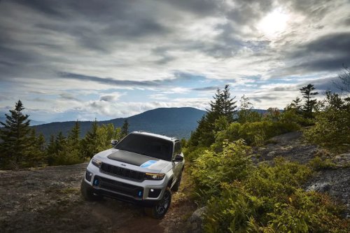 Jeep, Jeep Recalls Over 328,000 Grand Cherokees For A Third Time