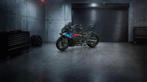 BMW’s Motorcycle Updates Are Mostly Paint. But Its Superbike Got Some Cheat Codes