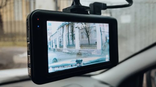 9 Dash Cams Amazon Users Swear By For Under $100