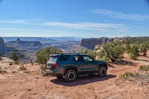 Toyota, Toyota 4Runner, Jeep, Jeep Cherokee, Jeep Grand Cherokee, Ford, Ford Bronco, Toyota 4Runner Vs. Jeep Grand Cherokee Vs. Ford Bronco: Which One Is The Most Off-Road Ready? There's One Clear Winner