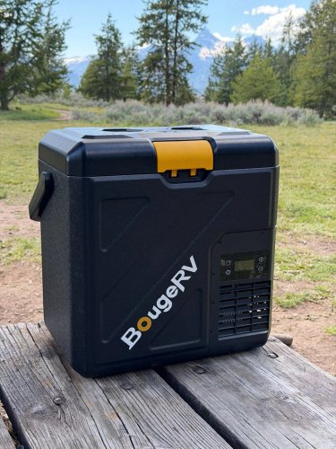 We Tested Electric Coolers. This Is the One I'd Pack for a Solo Adventure