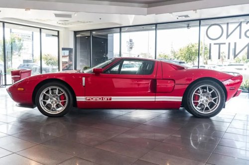 Ford, Ford GT, 2005 Ford GT for Sale With Only 166 Miles