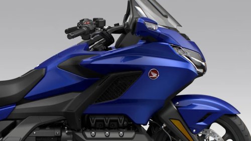 Honda’s Genre-Defining Touring Bike Rolls into 2027 with a Vibrant New Look