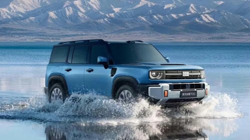 SUV, This Chinese SUV Has Built-In Propellers So It Can Drive Across Water