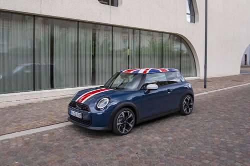 MINI, 25 Years in America: MINI Celebrates with Heritage Edition