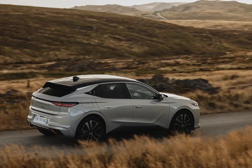 DS No4 E-Tense