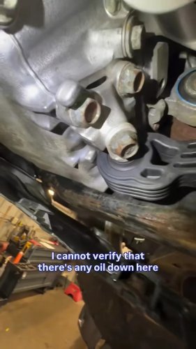 Honda, Honda CR-V, Honda CR-V Driver Goes in for Oil Change, Mechanic Says Dealership Tried to Sell Him a Fake Repair