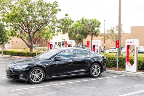 Tesla's 'Emergency Drive Away' can do $25,000 in damages to charger, vehicle