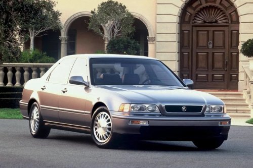 The ’90s Japanese Luxury Sedans That Scared Germany