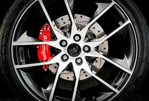Man Suffers Brake Failure on Car With Clean Carfax Report on a Test Drive