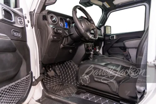 Jeep, Jeep Gladiator, Barrett-Jackson Is Selling a 2020 Jeep Gladiator Custom 6x6 Built by Maxximum Industries