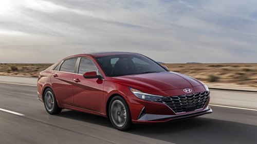 Hyundai, Hyundai Elantra, Nissan, Nissan Sentra, 2022 Hyundai Elantra vs 2022 Nissan Sentra: Which One Is More Reliable? There's One Clear Winner