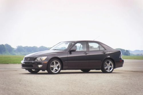 A Photo Tour of the 2001 Lexus IS300