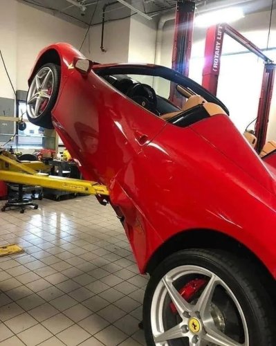 15 Photos Where Someone Has to Pay for That, and I’m Glad It’s Not Me