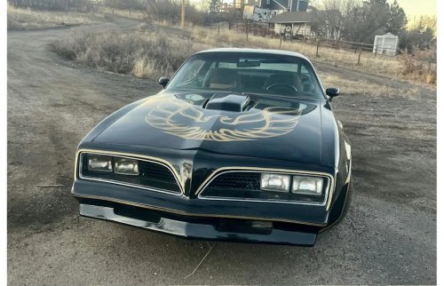 No-Reserve 1977 Pontiac Firebird Trans Am Brings Bandit Style With a 400 V8 and Four-Speed