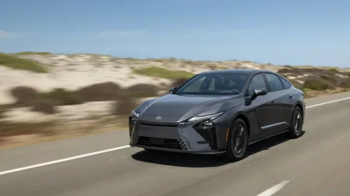 Lexus, Lexus ES, Here's My First Drive Review of the 2026 Lexus ES 350h: The Calmest, Most Rational Car You Can Buy Right Now