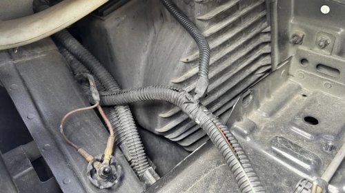 Your LED Light Bar Is Ugly, Get Vintage Halogen Fog Lamps Instead