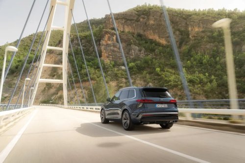 See Exterior Pics of the 2027 Audi Q7