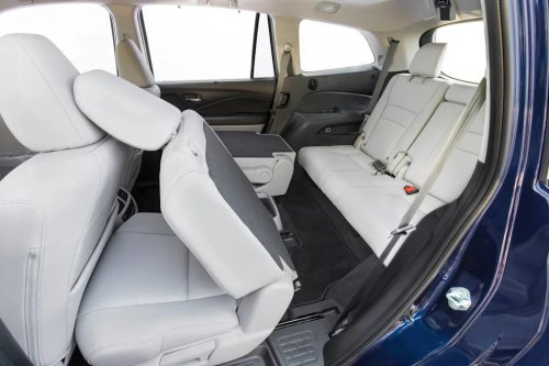 My Friend Drives a 2019 Honda Pilot and Doesn't Want a Big 3-Row SUV Anymore. This is What I Recommended