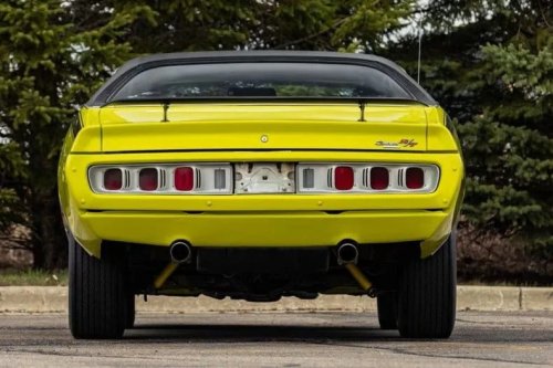 Dodge, Dodge Charger, Dodge Charger R/T, This Citron Yella 1971 Dodge Charger R/T Is A 1-of-332 Four-Speed Survivor