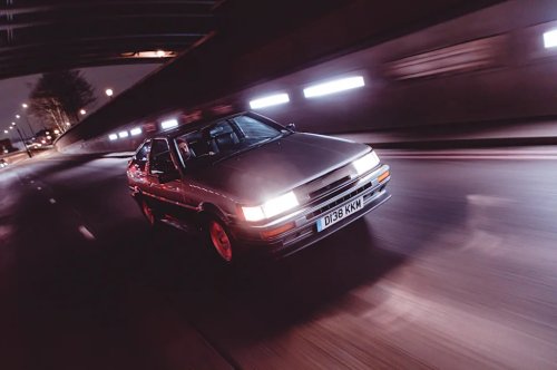 Toyota Corolla AE86: thunder &amp; lightning