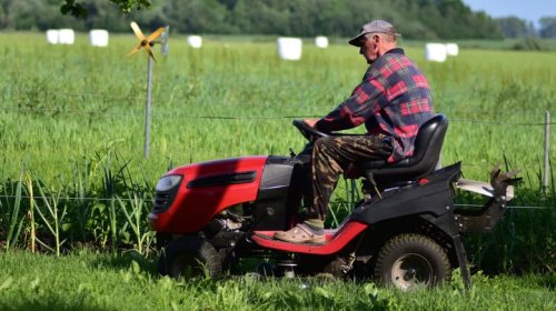 How To Know It's Time To Replace The Brakes On Your Mower