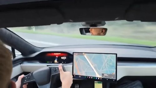 Tesla, Onboard Footage Captured a 175MPH Tire Blowout in a Tesla Model S on German Autobahn