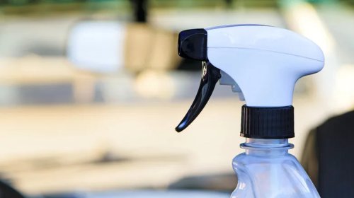 Yes, Vinegar Will Clean Your Car's Windshield And Mirrors, But Avoid These Mistakes