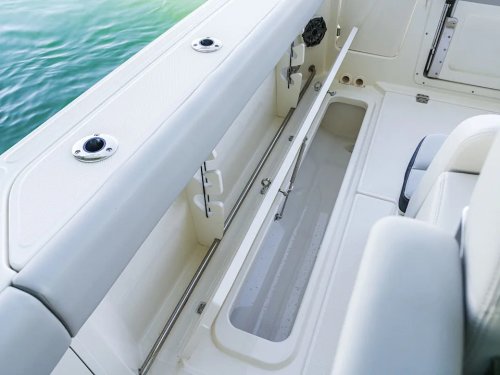 Boston Whaler 330 Outrage