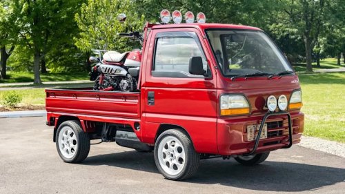 Honda, MINI, This Honda Kei Truck Comes With A Mini Moto Monkey On Its Back. It's Perfect