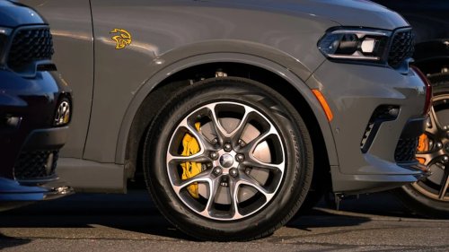 Dodge, Dodge Durango, The Dodge Durango Is Still Hanging On For 2027, But One Engine’s Been Dropped
