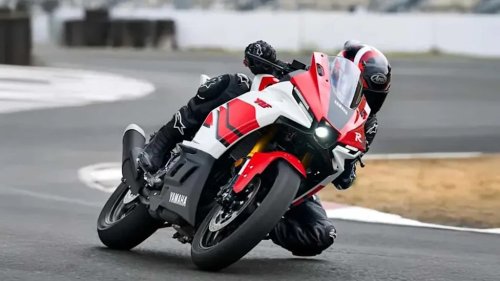 These Small Yamaha Sportbikes Look Really Good With These 70th Anniversary Graphics