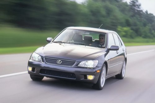 Lexus, A Photo Tour of the 2001 Lexus IS300