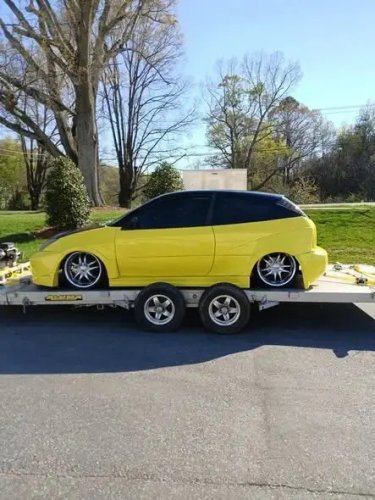 Ford, Ford Focus, 2005 Ford Focus ZX3 Custom For Sale