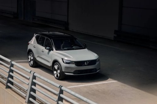 Volvo, Volvo XC40, View Exterior Photos of the 2028 Volvo XC40