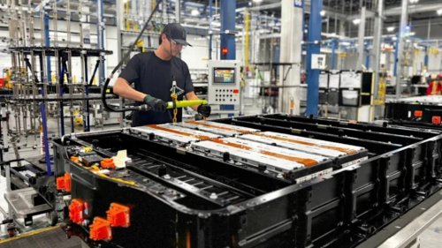 GM Starts Shipping EVs With Recycled Batteries