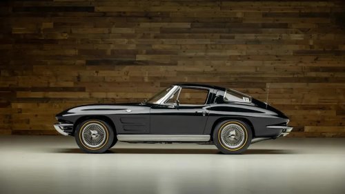 Corvette Group, Old and New: 1963 Split-Window and 2019 ZR1 Headline for Sale at Kruse Auctions