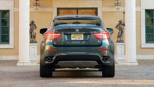 Everyone Talked About the BMW X6, But the Infiniti FX35 Deserved More Credit